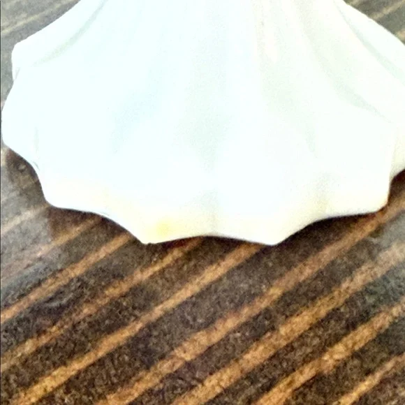 Elegant Milk Glass Carousel Candy Dish - Picture 2 of 4